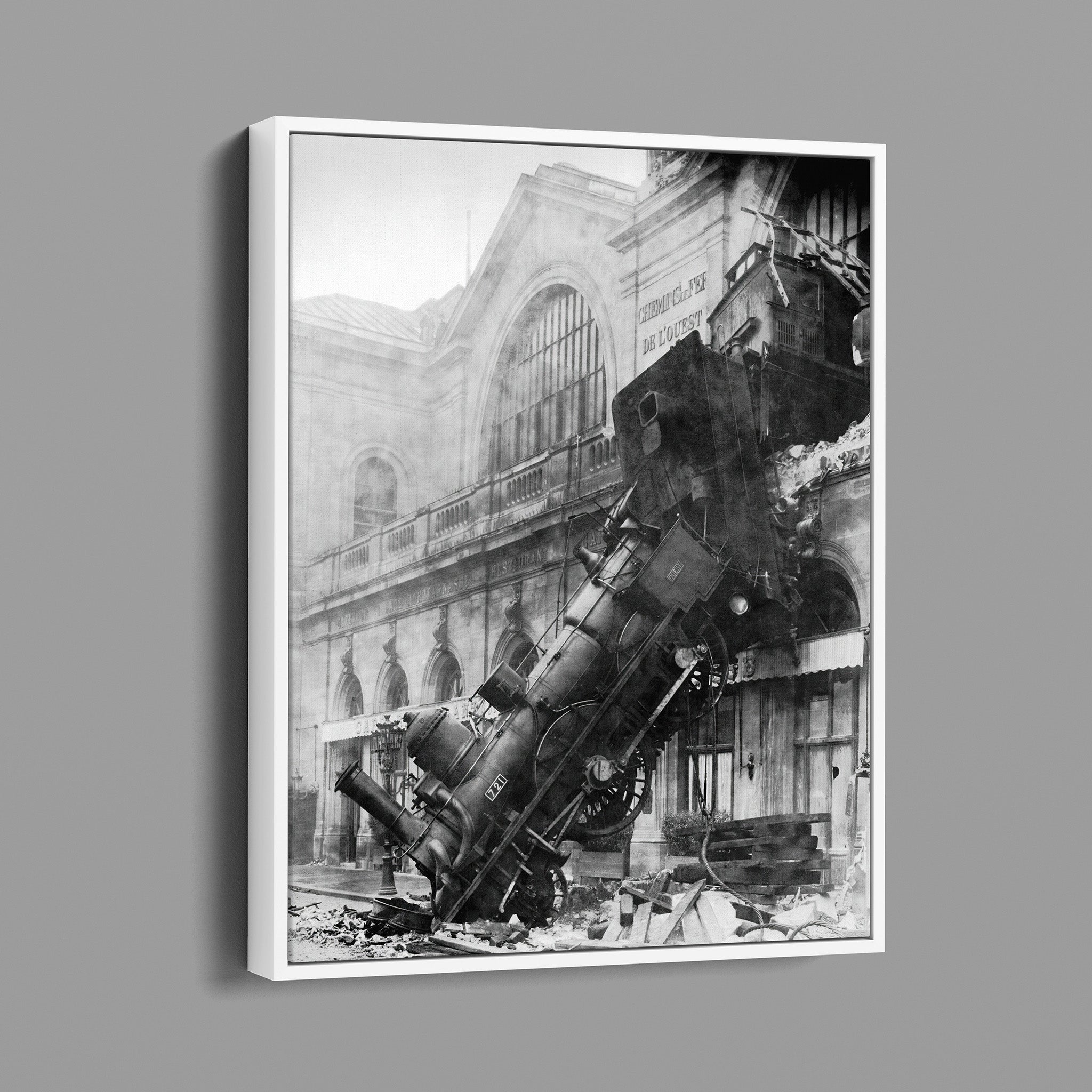 Vintage 1895 accident black and white